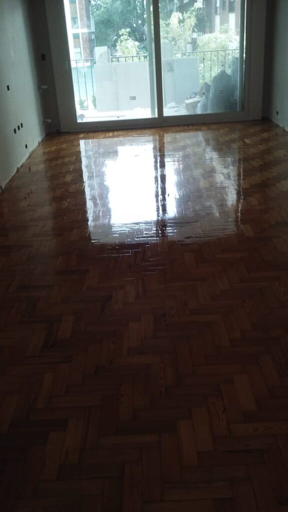 hidrolaqueado de pisos de madera